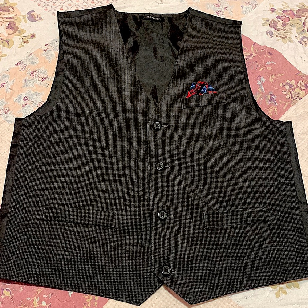 Could be worn as casual or formal, very cute